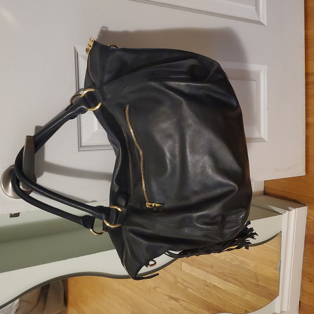 Elegant Black Leather Handbag